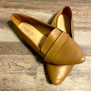 Camel/tan, pointy toe flats, women’s size 8